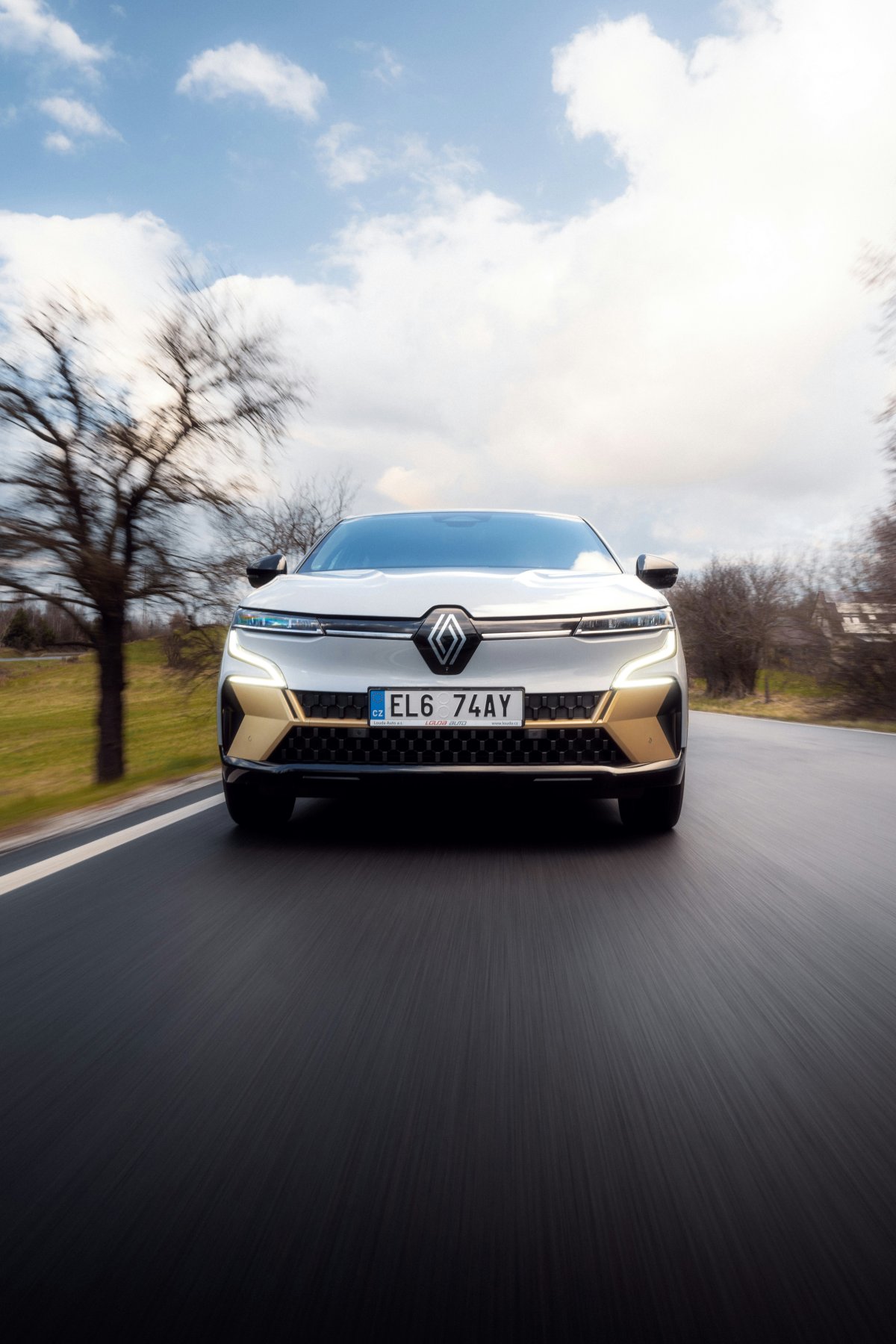 Renault Scenic E-Tech Electric — The Irish Family Hero
