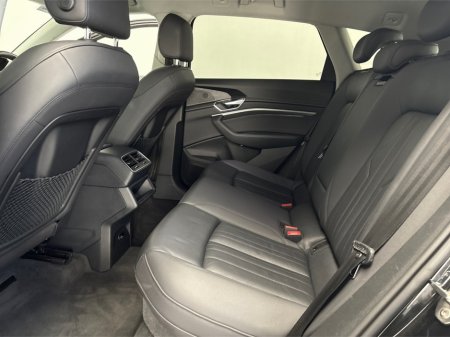 2020 Audi e-tron - photo 31