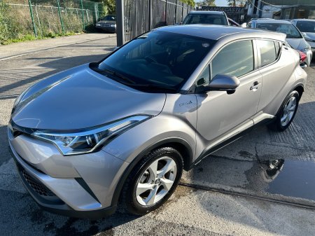 2017 Toyota C-HR - photo 2