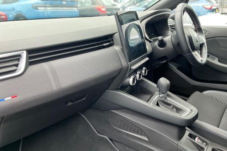 2024 Renault Clio - photo 18