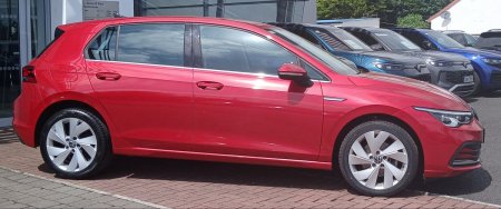 2023 Volkswagen Golf - photo 2