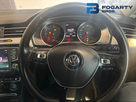 2017 Volkswagen Passat - photo 9