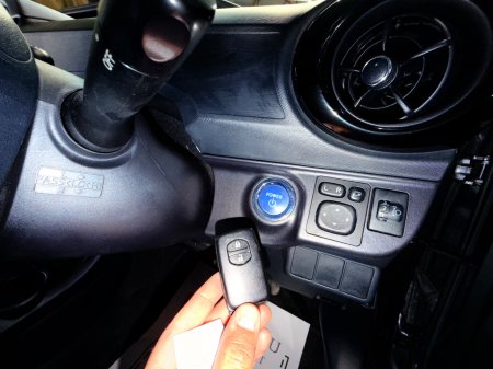 2016 Toyota Aqua - photo 7