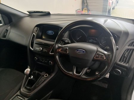 2018 Ford Focus - photo 10