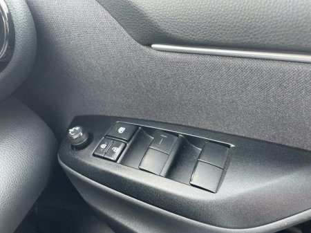 2024 Toyota Yaris - photo 13