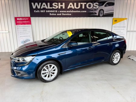 2021 Renault Megane - photo 2