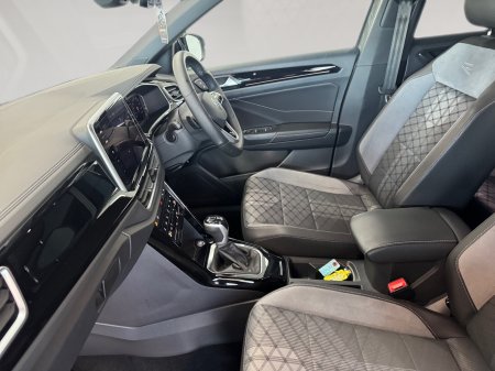 2023 Volkswagen T-Roc - photo 17