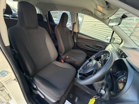 2017 Toyota Yaris - photo 9