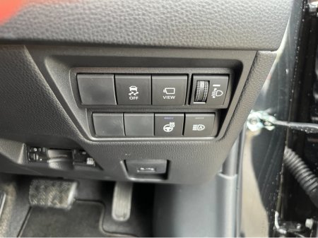 2025 Toyota Yaris Cross - photo 24