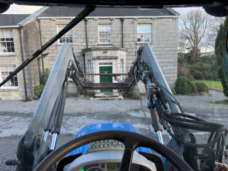 2013 New Holland T6.120 - photo 16