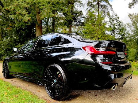 2022 BMW 3-Series - photo 30
