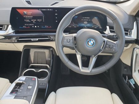 2026 BMW iX1 - photo 5