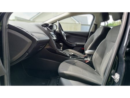 2018 Ford Focus - photo 14