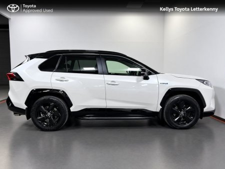2019 Toyota RAV4 - photo 3