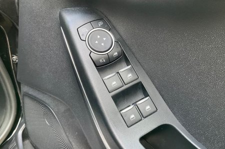 2020 Ford Fiesta - photo 16