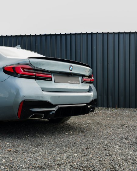 2021 BMW 5-Series - photo 9