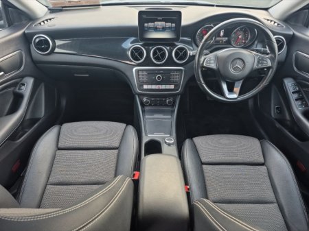2018 Mercedes-Benz CLA - photo 2