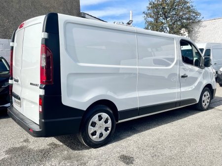2023 Renault Trafic - photo 12