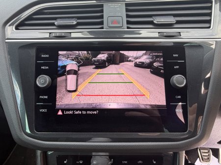 2024 Volkswagen Tiguan - photo 25