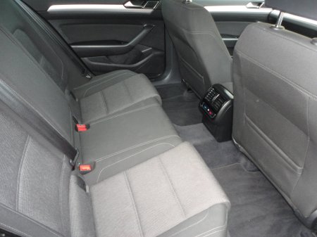 2019 Volkswagen Passat - photo 6