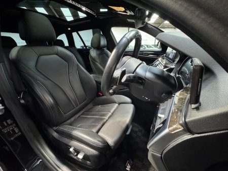 2017 BMW 5-Series - photo 13