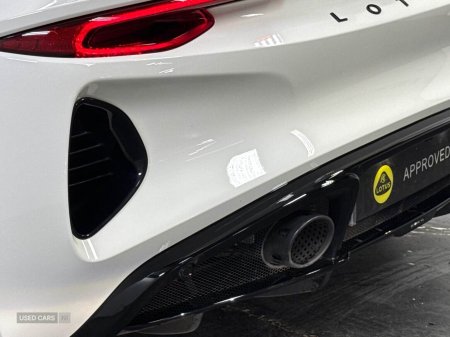 2025 Lotus Emira - photo 44