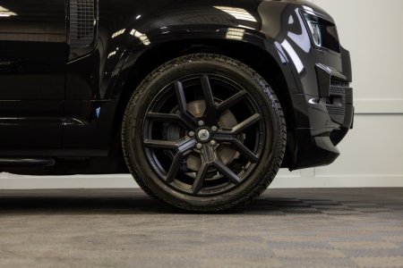 2022 Land Rover Defender - photo 7