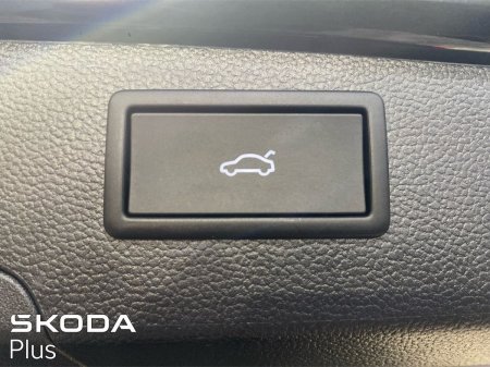 2026 Skoda Superb - photo 28