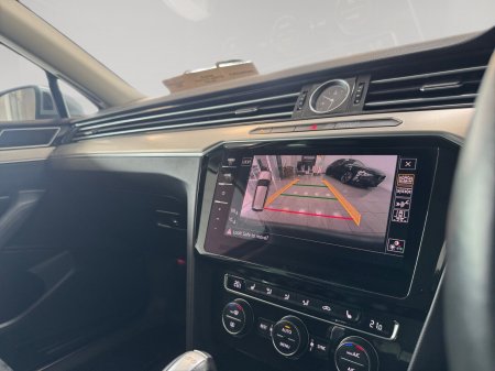 2018 Volkswagen Passat - photo 14