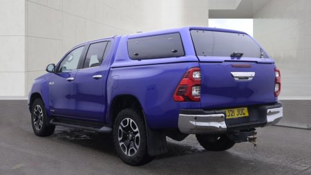 2021 Toyota Hilux - photo 3