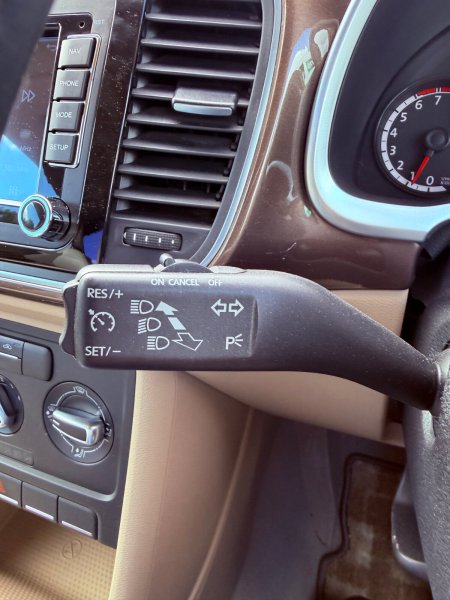 2015 Volkswagen Beetle - photo 24