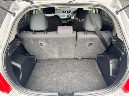 2013 Toyota Yaris - photo 18