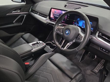 2024 BMW iX1 - photo 6