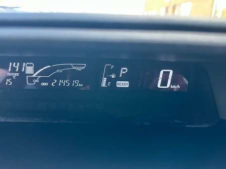 2015 Toyota Aqua - photo 15