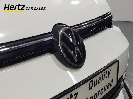 2023 Volkswagen Golf - photo 8