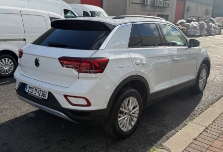 2023 Volkswagen T-Roc - photo 5