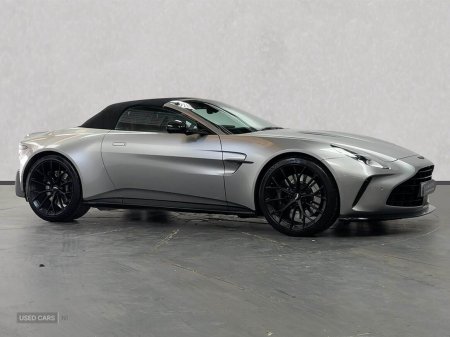 2025 Aston Martin Vantage - photo 2