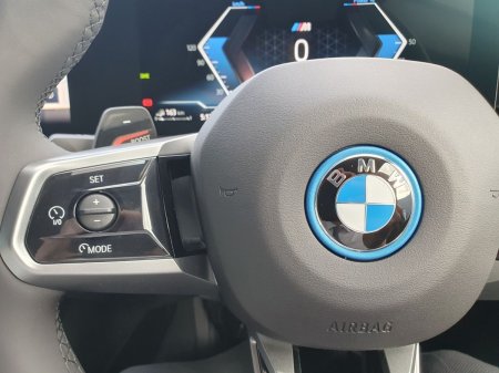 2026 BMW 5-Series - photo 17