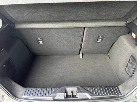 2023 Ford Fiesta - photo 2