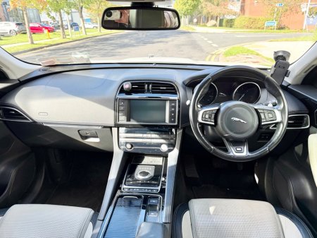 2018 Jaguar F-Pace - photo 24