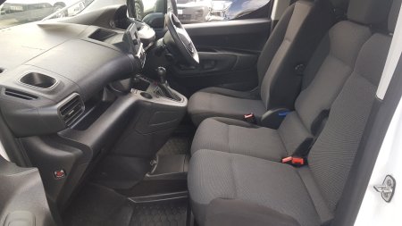 2020 Peugeot Partner - photo 4