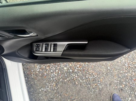 2016 Honda Grace - photo 14