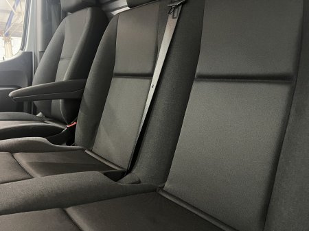 2025 Mercedes-Benz Sprinter - photo 11