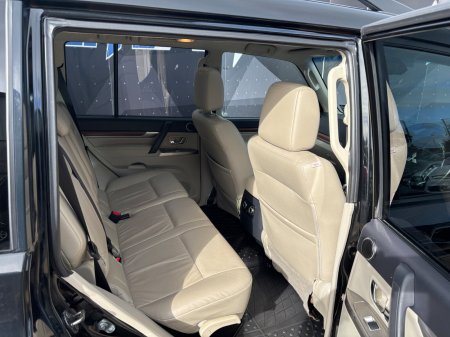 2014 Mitsubishi Pajero - photo 5