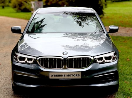 2018 BMW 5-Series - photo 2