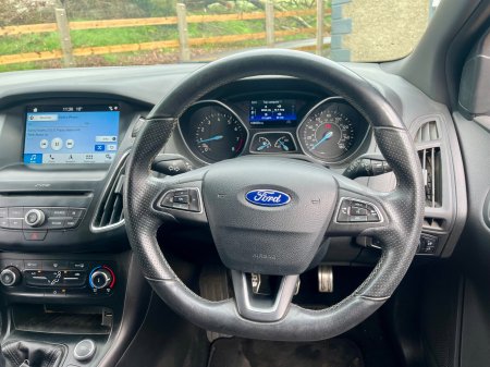 2018 Ford Focus - photo 12