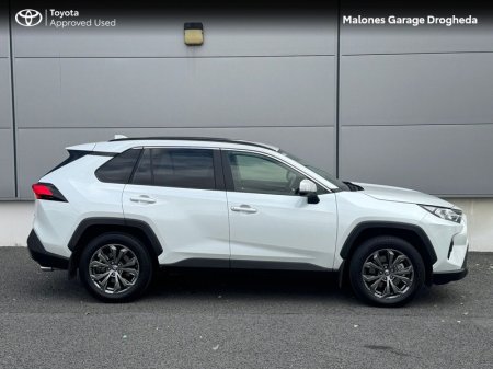 2024 Toyota RAV4 - photo 3