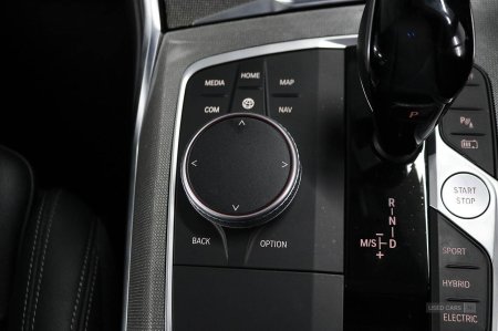 2021 BMW 3-Series - photo 25
