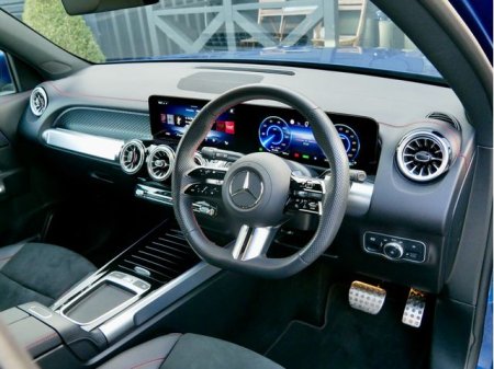 2025 Mercedes-Benz EQB - photo 12