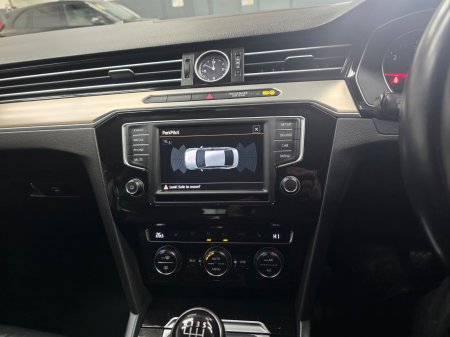 2015 Volkswagen Passat - photo 9